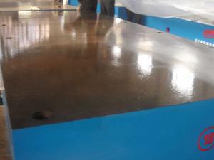 河北V型架與機(jī)器加工的協(xié)同效應(yīng)